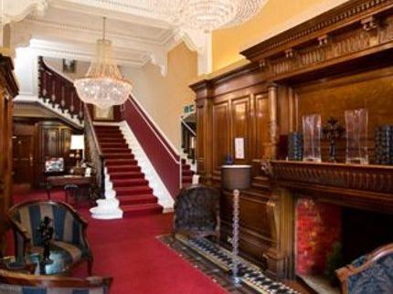 Hotels Near St Mary S Cathedral Palmerston Place In Edinburgh Ballantrae Hotel At The West End Near Edinburgh